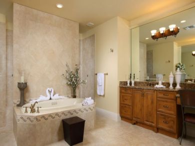 Beautiful 5 Bedroom Marco Island Home